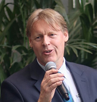 Alyn_TED_talk_stockholm_8_2_1.JPG Alyn_TED_talk_stockholm_8_2_1.JPG